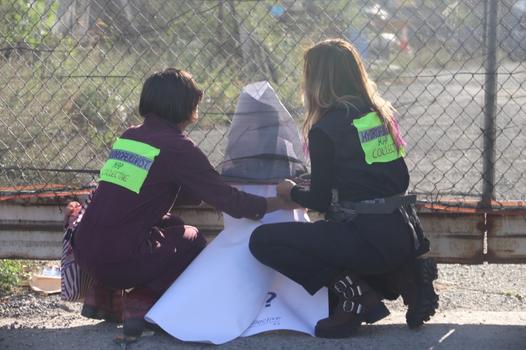 Tough install inside of a mesh net over a fence on private property